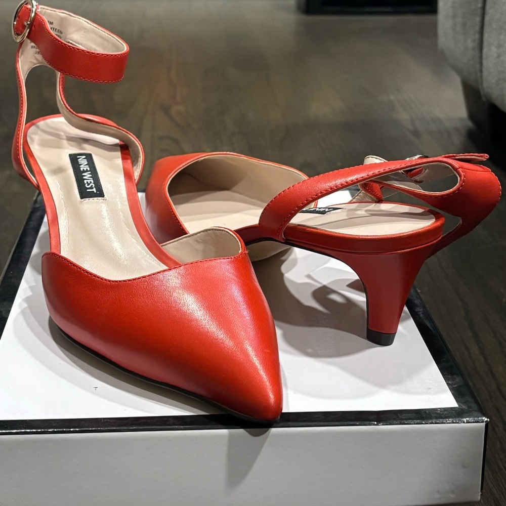 *New* Nine West Scarlet (red) Kitten Heels w/ Adjustable Ankle Straps (Size 8)